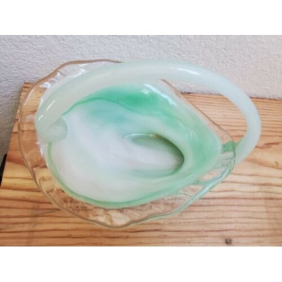 VTG Sooner Student Art Glass Bowl Basket Centerpiece Hand Blown White Green 9" - Picture 9 of 9